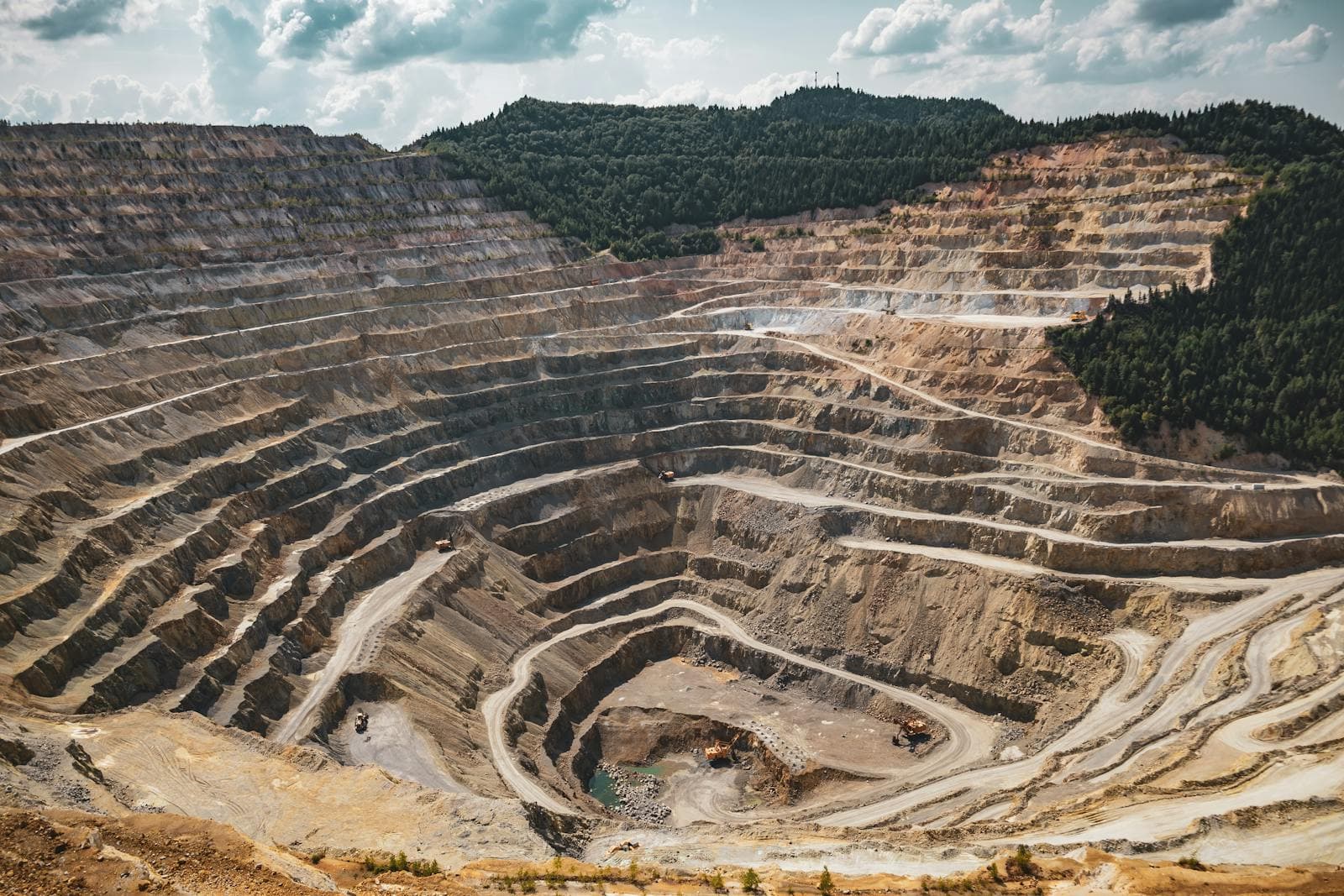 Operación de minería en terreno.
